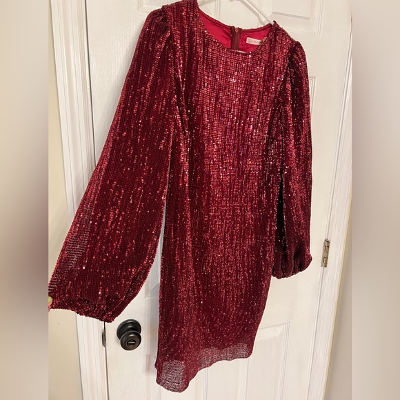 Selfie Leslie Res Sequin Dress - Picture 2 of 5